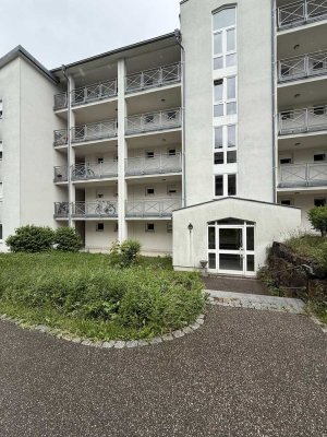 Attraktive Kapitalanlage : 2-Zimmer-Wohnung in grüner Lage und Stellplatz