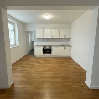 Studentenwohnung mit separater Hauseingangstür zu verkaufen!