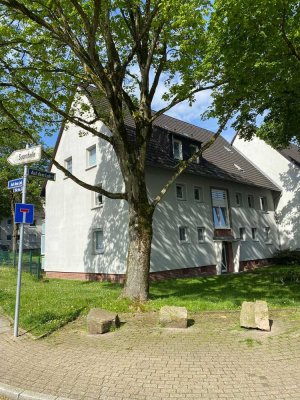 Helle Dachgeschosswohnung in einer ruhigen Wohnstraße in Essen-Burgaltendorf