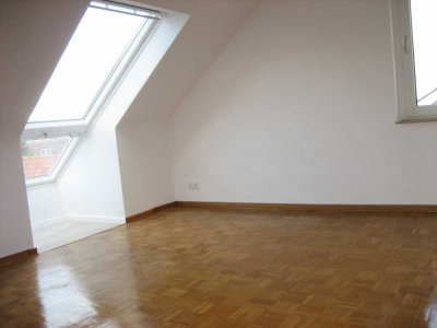 Helle 3-Zimmer Dachgeschosswohnung in Hannover-Ahlem