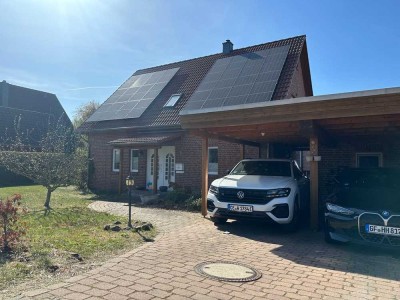 Lichtdurchflutetes Einfamilienhaus mit exklusiver Innenausstattung, Photovoltaik und Wärmepumpe