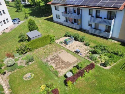 Blick ins Grüne. Neu renovierte 4 Zimmer Wohnung mit Ausblick über Vilsbiburg. Ohne Provision.