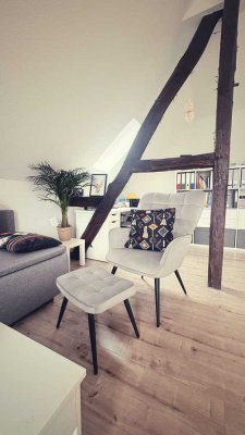 Mit dem ganzen Charme des alten Ortskerns - Dachgeschosswohnung sucht neuen Kapitalanleger!