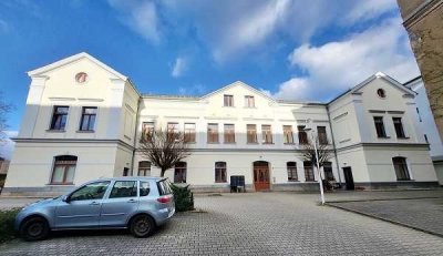 Zentral gelegene, altengerechte 2-Raum-Wohnung mit Lift