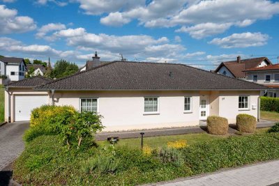Lichtdurchfluteter Bungalow in sehr ruhiger Lage- Nähe Montabaur