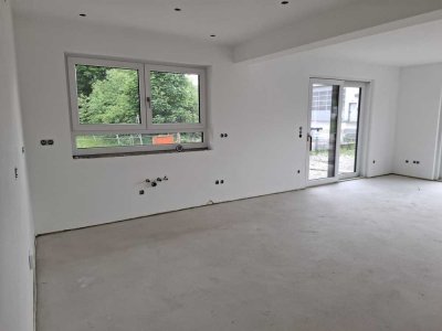 Exklusive 3,5-Zimmer-Erdgeschosswohnung mit großem Garten.