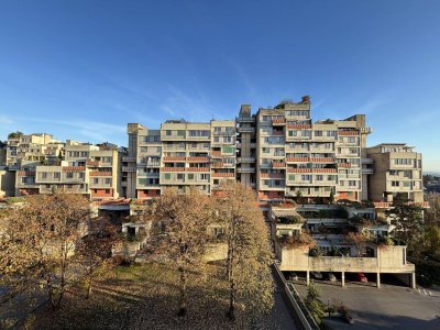 Terrassenhaussiedlung, 5-Zimmerwohnung mit traumhaftem Ausblick, 2 Bäder, sanierungsbedürftig - 95 m2 Terrasse!!! Graz-St.Peter