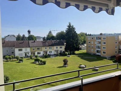 Von Privat: vollständig renovierte 2,5-Zimmer-Wohnung mit Balkon und Einbauküche in Kaufbeuren