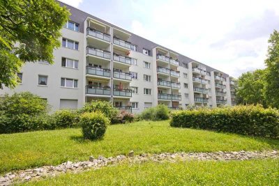 In der Herrichtung! 2-Raumwohnung im schönen Süden mit Balkon!