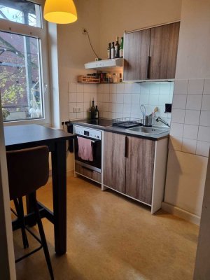 3 Zimmer in ruhigem Hinterhaus