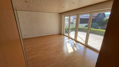 Attraktive 3-Zimmer-Wohnung mit großer Terrasse und EBK in Faulbach
