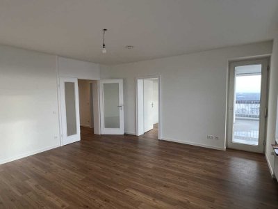 Helle 3-Zimmer-Wohnung in Köln-Bayenthal – Einzug ab 01.07.2025 möglich.