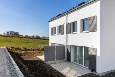 Ihr Traumhaus wartet auf Sie – Moderne Doppelhaushälfte mit viel Grünfläche!