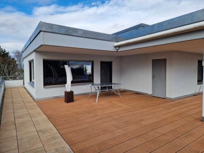 Penthouse Charakter  / Große Terrasse / Fernblick - Rohrer Höhe