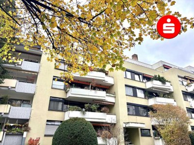 Schöne 4,5-Zimmer-Wohnung mit Balkon und Tiefgaragenstellplatz in Nürnberg Maxfeld