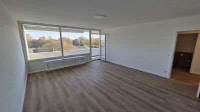 Hochwertig renovierte 3-Zimmer-Eigentumswohnung, Loggia & Tiefgarage ohne Provision