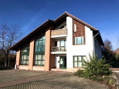 4R 103m2 (3R80m²=640€&1R23m²=230€) nebeneinander 2WE Garten, Bahn 23min, bis L-Hbf