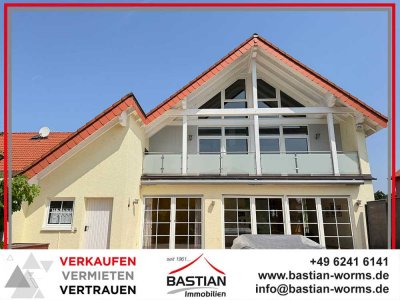 Eleganz und Größe: EFH im modernen Landhausstil mit 150 m² Wfl., Garten, Garage, WO-Heppenheim!