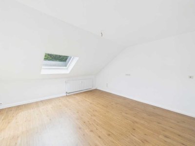 Zeitlose Dachgeschosswohnung in Vorhalle