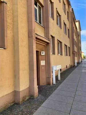 Renovierte Wohnung mit Balkon I Neulindenau-Leipzig