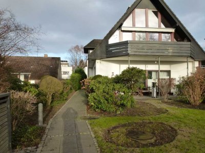 Gepflegte 2-Zimmer EG -Wohnung mit Terrasse in 2-Fam.Haus in Hamburg-Othmarschen