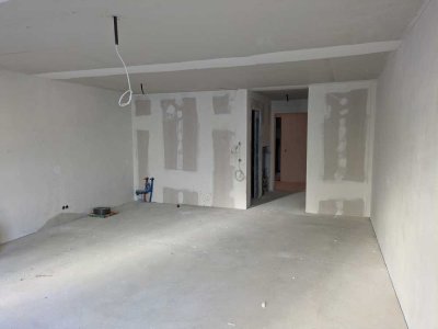 Erstbezug: Möbliertes Smart Living Business Apartment im 1. OG / First occupancy, furnished