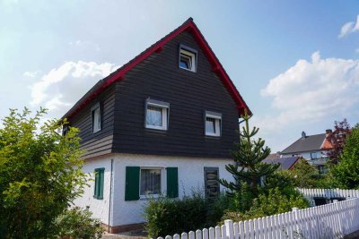 Großzügiges Einfamilienhaus in Braunschweig Gartenstadt. Familiendomizil mit Charme & Gartenidylle