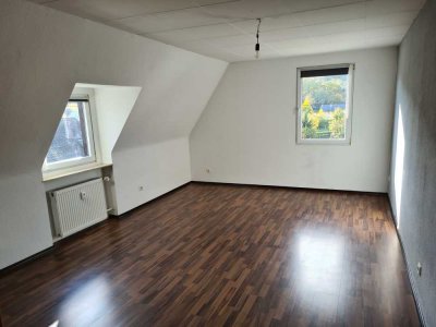 Freundliche 3-Zimmer-Dachgeschosswohnung in Spay