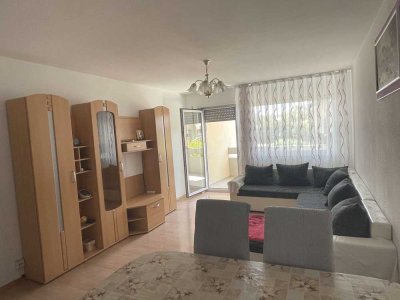 Helle 3 Zimmerwohnung mit Balkon, Keller und PKW-Stellplatz