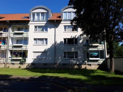 Helle 3-Raumwohnung im Dachgeschoss mit tollem Grundriss und Tageslichtbad