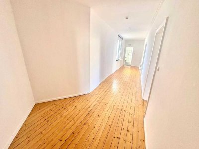 �Stilvolle Altbau-Wohnung mit Echt-Holz-Dielen und Einbauküche in BO-Ehrenfeld!�