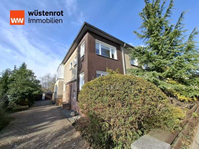 Viel Platz im Haus, viel Platz im Garten - Geräumige Doppelhaushälfte mit beheizbarem Wintergarten