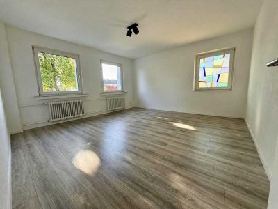 Schöne 2-Zimmer-Wohnung mit großem Balkon in ruhiger und attraktiver Lage von Duisburg