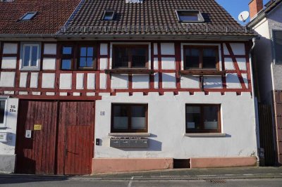 Renoviertes Fachwerkhaus zentral in Brensbach 3,5 Zi. 2 Bäder EBK  (WG geeignet)