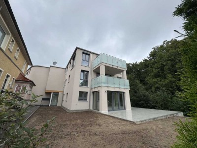 Bezugsfertig! - 4 Zi ETW im EG mit Terrasse Garten