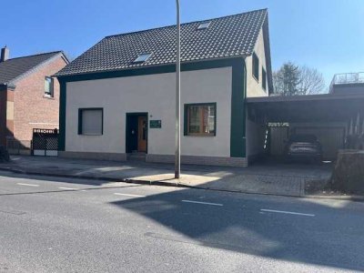 Helle 2-Zimmer Dachgeschosswohnung in Duisburg-Obermeiderich