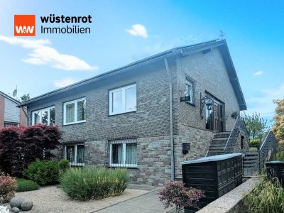Repräsentatives Unternehmerhaus mit großzügigem Garten und Wellnessbereich