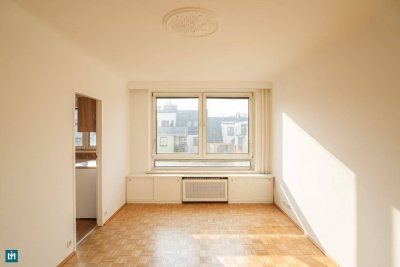 SCHÖNE 2 - ZIMMER WOHNUNG / NÄHE BAHNHOF WIEN MEIDLING