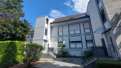 Zentrumsnahme Dachgeschosswohnung Nh. der FH