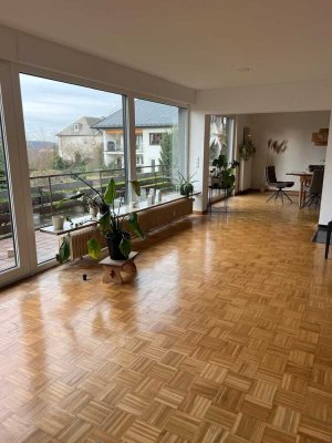 Großzügige 4-Zimmer-Wohnung mit Balkon und großem Garten in Waldesch