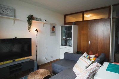 Helle 1-Zimmer Wohnung mit Balkon in Erlangen-Alterlangen