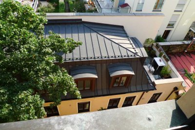 München-Au, an der Isar, neu renovierte 2-Zimmer-Wohnung, große Wohnküche und super Dachterrasse