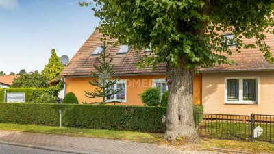 Attraktive Doppelhaushälfte mit 4 Zimmern, Wintergarten und Garage in Prisannewitz