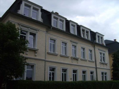 ruhige 2 Zimmer Wohnung EG mit Wohnküche - alle Räume mit Fenster - 50m vom Elbufer entfernt -