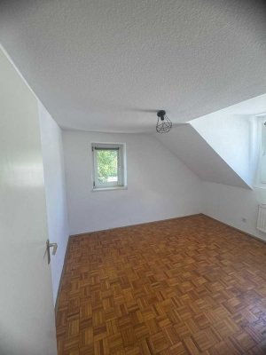 2 Zimmer Wohnung im 2.OG sucht ab sofort Nachmieter