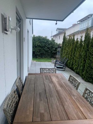 Exklusive, neuwertige 3-Zimmer-Erdgeschosswohnung mit Terrasse in Ingolstadt Süd