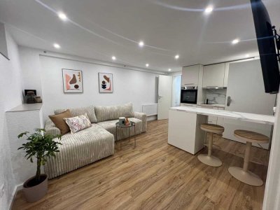 Helle 2-Zimmer Wohnung im EG mit EBK in Stuttgart-Zuffenhausen