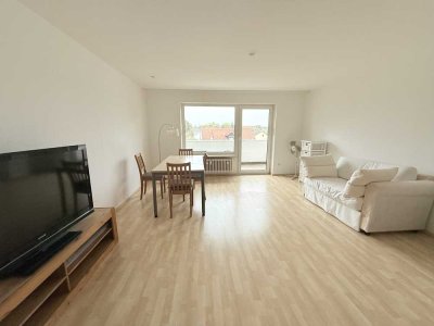 Helle Wohnung mit Südbalkon und Bergblick, Gartenmitbenutzung, WG geeignet, Teilmöblierung möglich