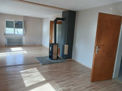 Schöne 3-Zimmer-Wohnung mit Balkon und Einbauküche in Ilshofen