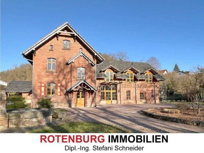 Repräsentatives Anwesen: ehemaliges Forsthaus mit Loft / Gewerbe, liebevoll saniert, in Rotenburg an